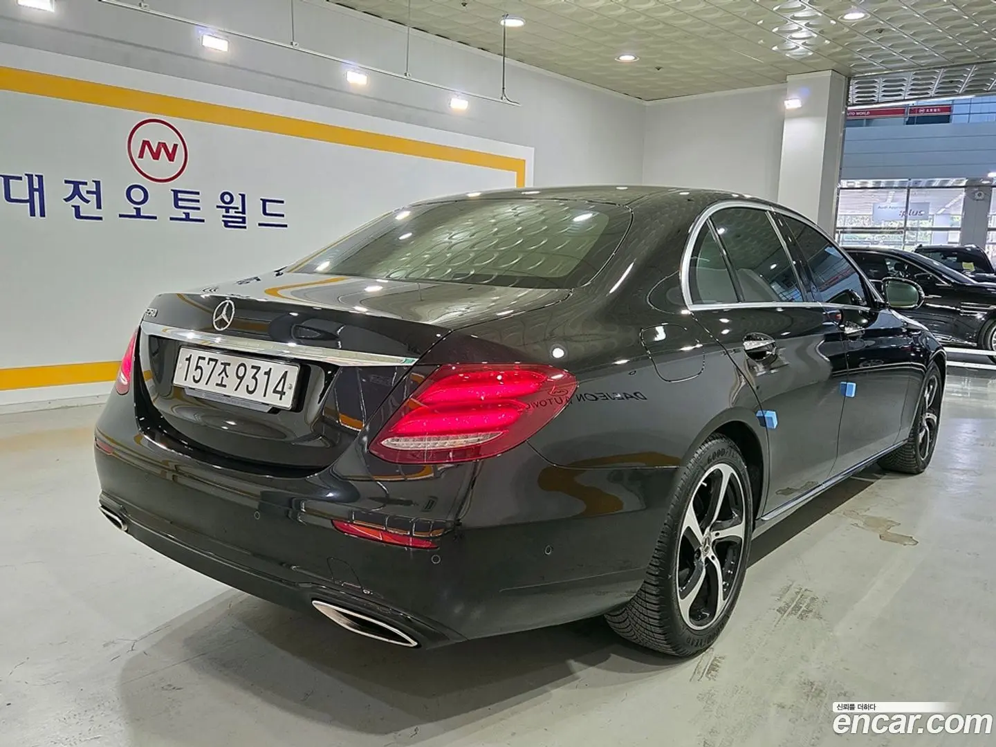 Mercedes-Benz E-Class E250 Avantgarde