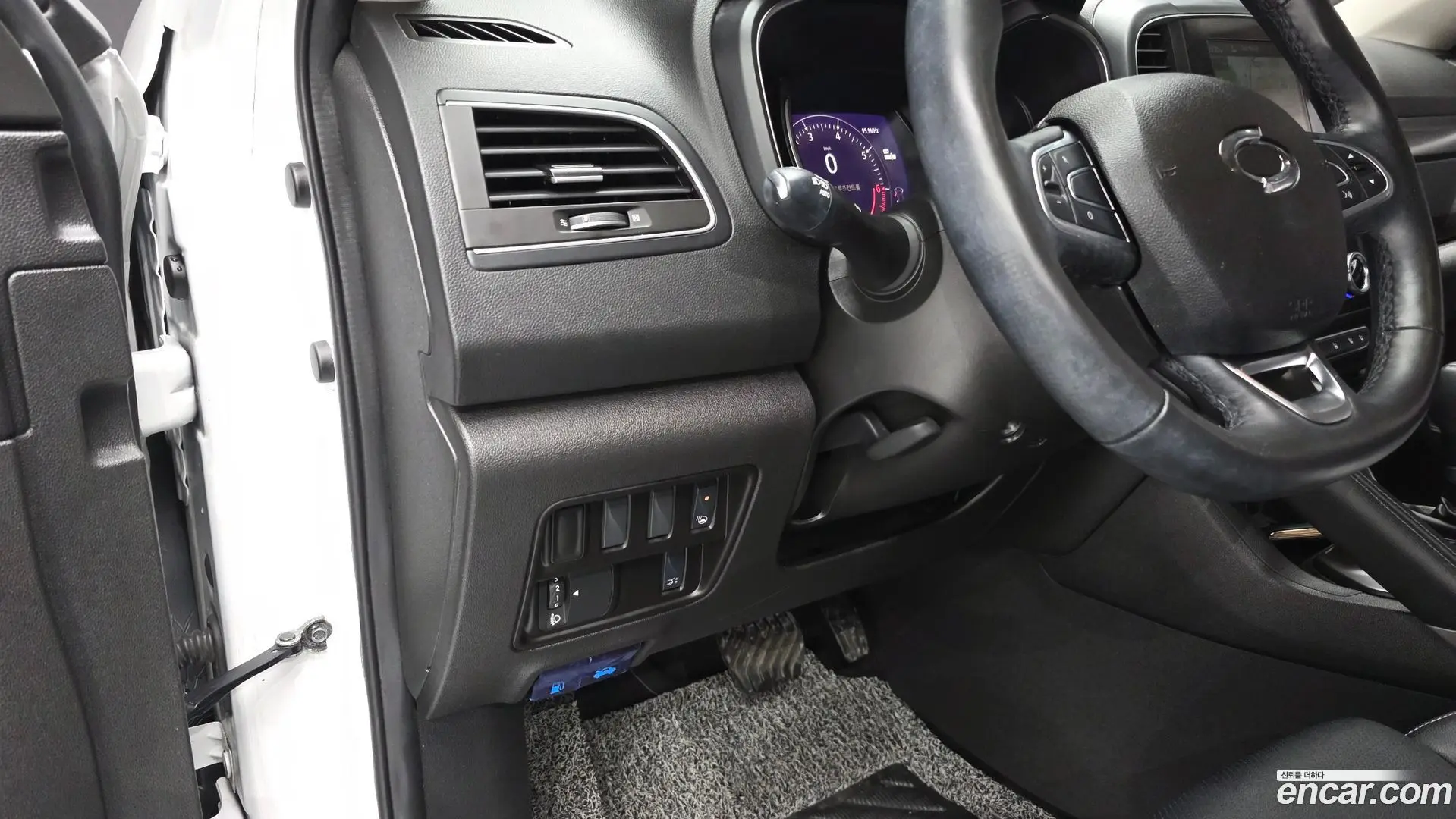 Renault Korea QM6 2.0 LPe LE 2WD