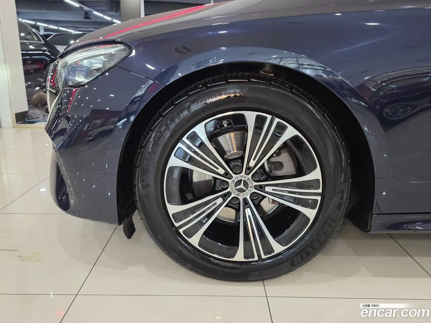 Mercedes-Benz E-Class E200 Avantgarde 2024