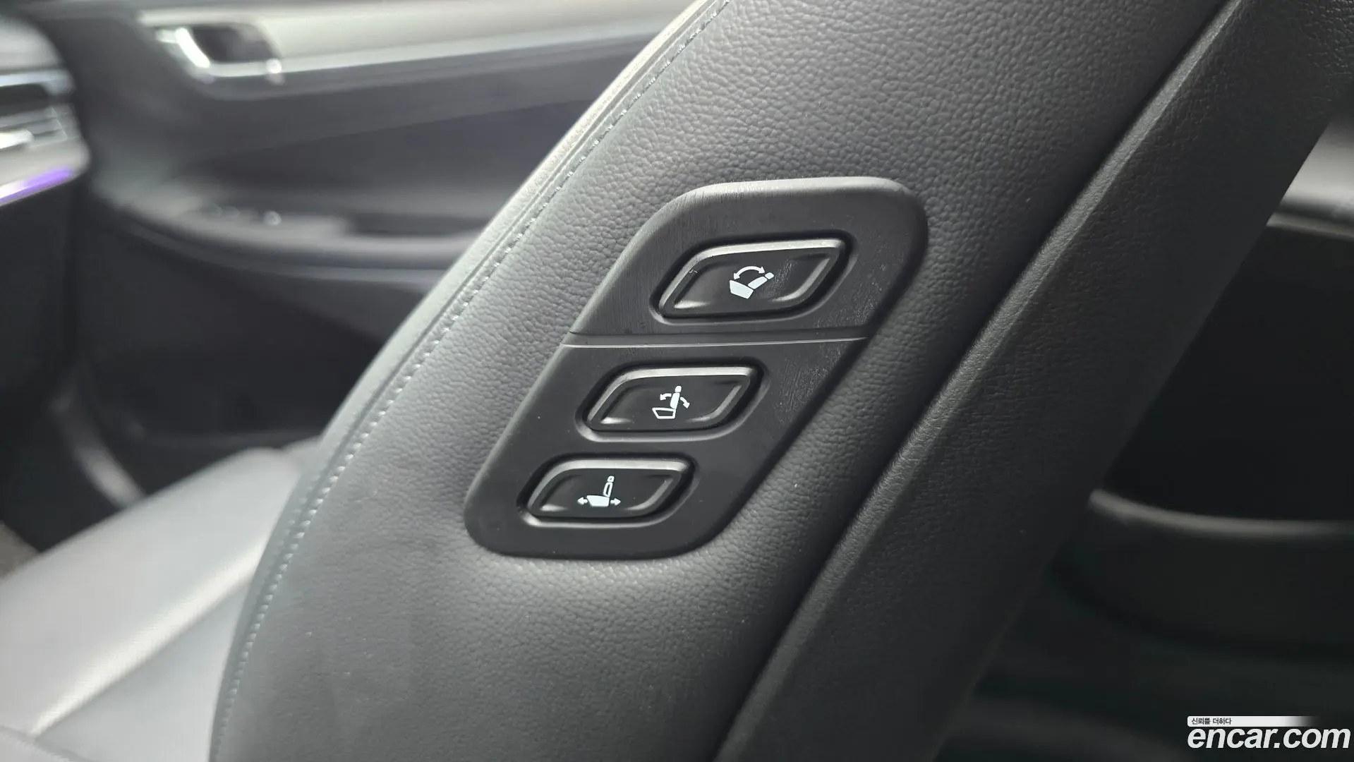 Hyundai Grandeur 3.0 LPi Rent Car