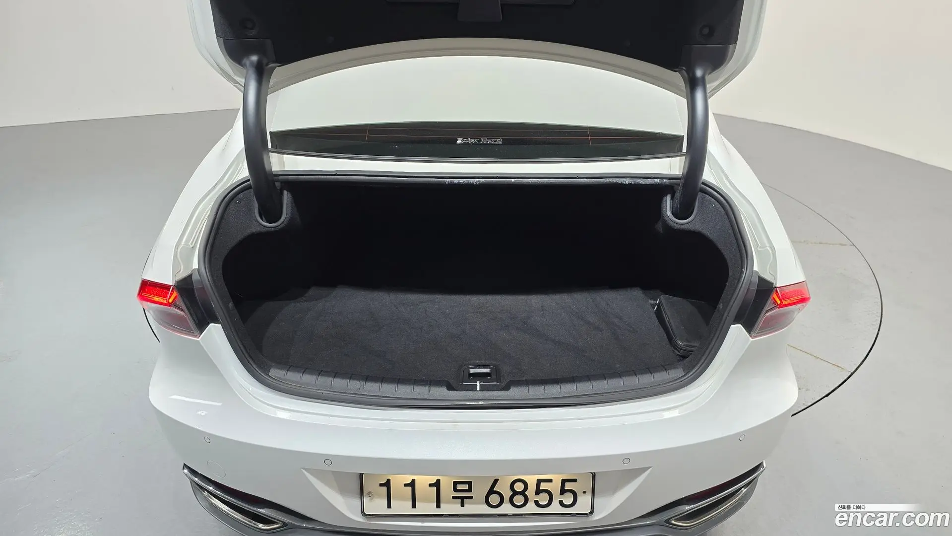 Hyundai Grandeur 3.0 LPi Rent Car
