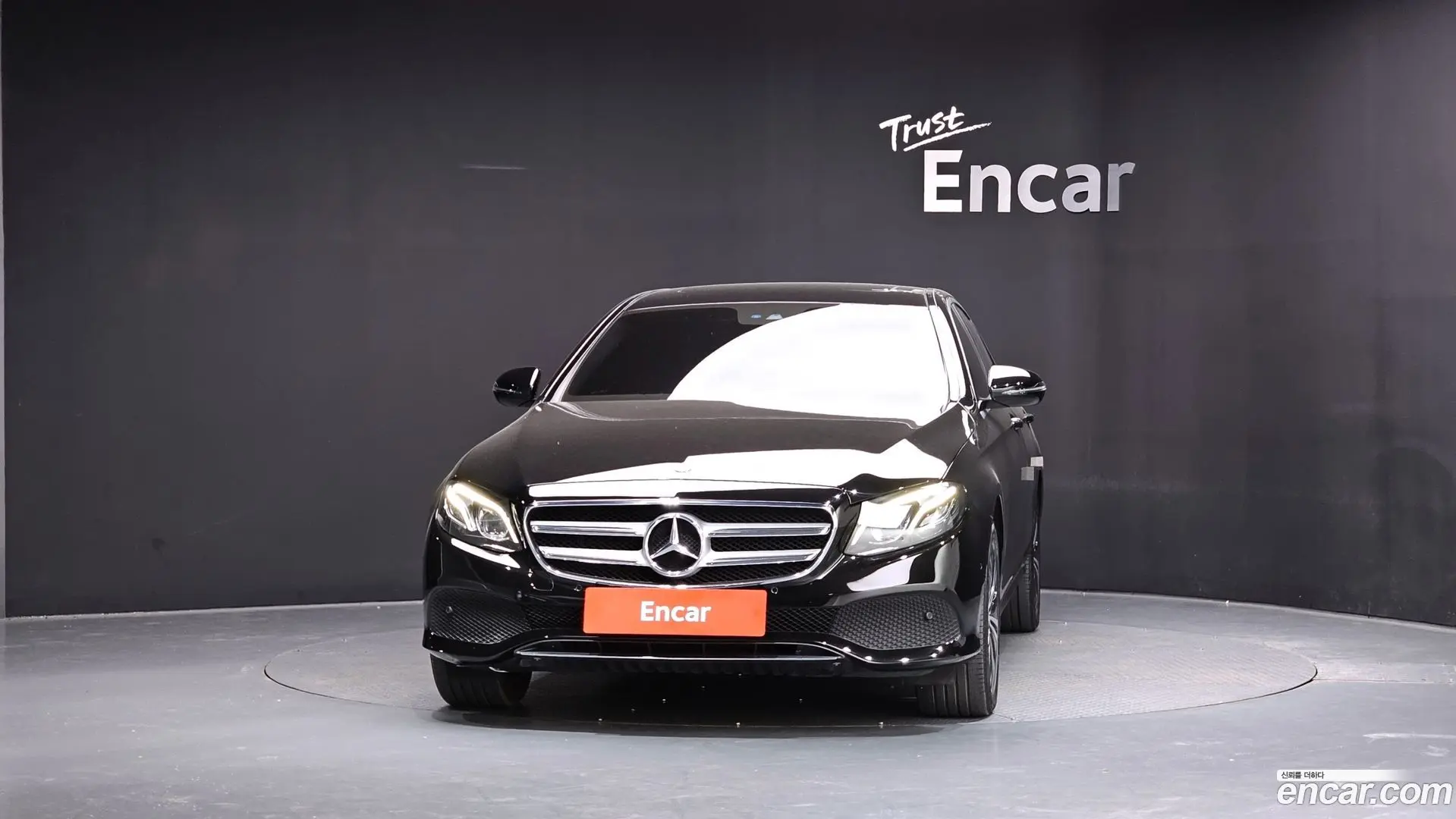 Mercedes-Benz E-Class E220d Avantgarde