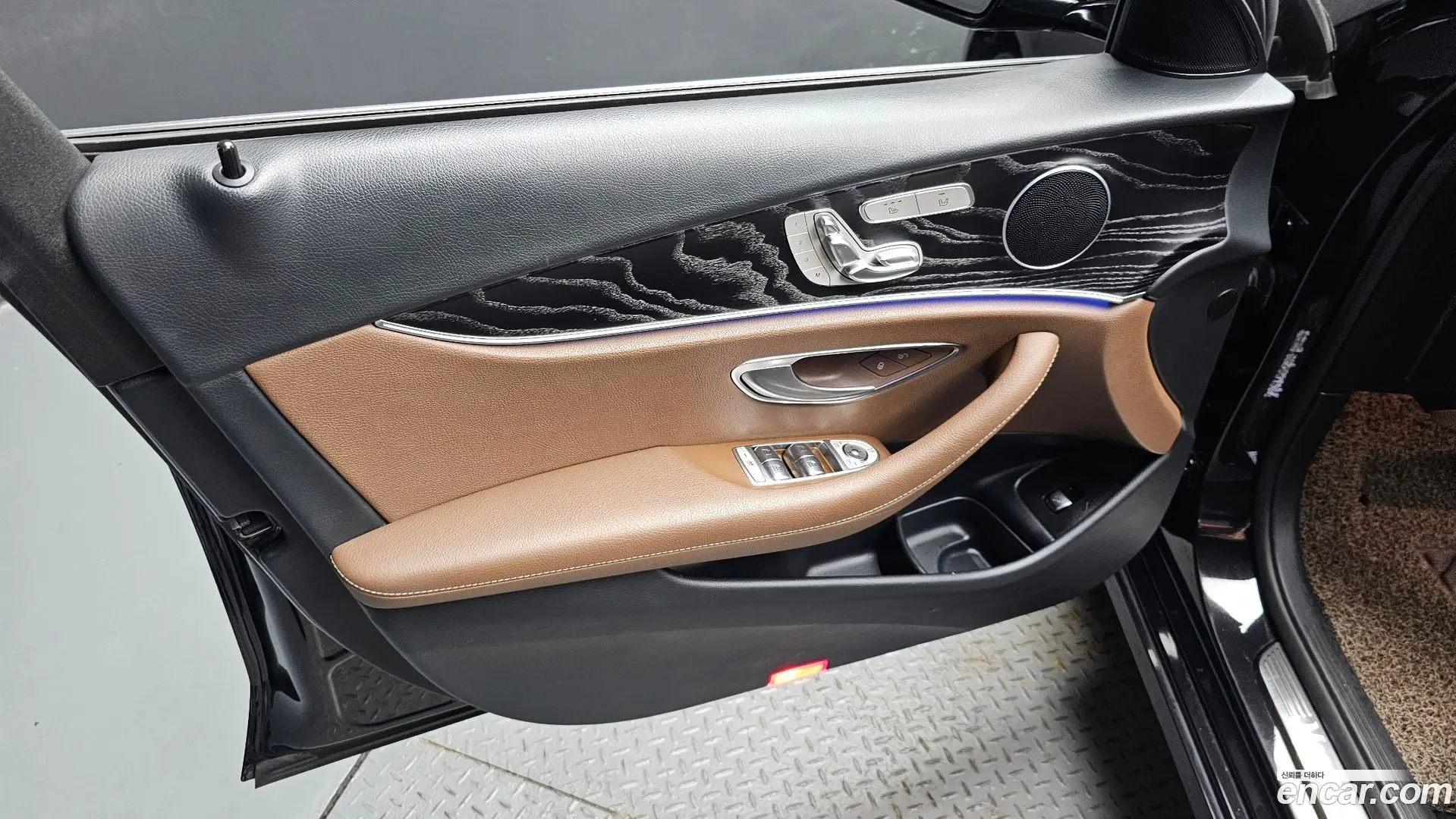 Mercedes-Benz E-Class E220d Avantgarde