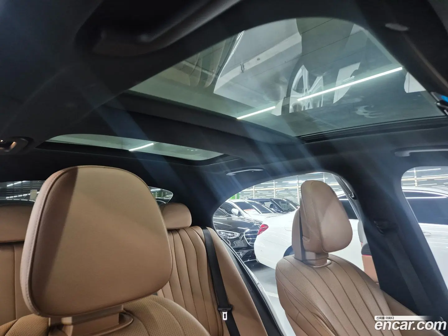 Mercedes-Benz E-Class E300 4MATIC AMG Line 2023