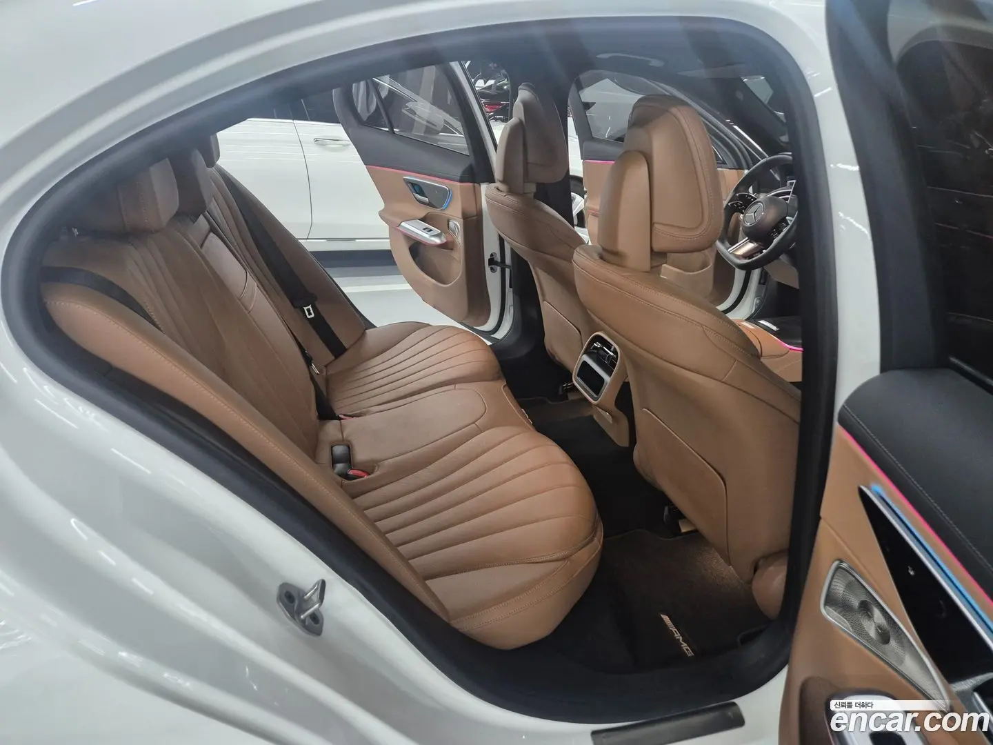Mercedes-Benz E-Class E300 4MATIC AMG Line 2023