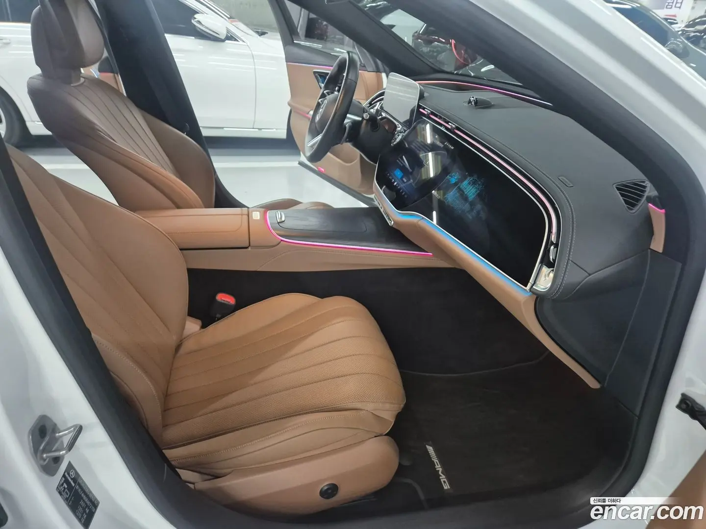 Mercedes-Benz E-Class E300 4MATIC AMG Line 2023