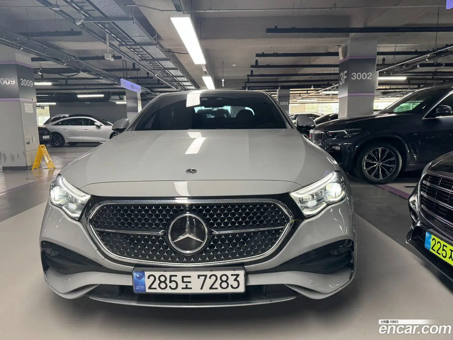 Mercedes-Benz E-Class E300 4MATIC AMG Line Premiere Special 2021