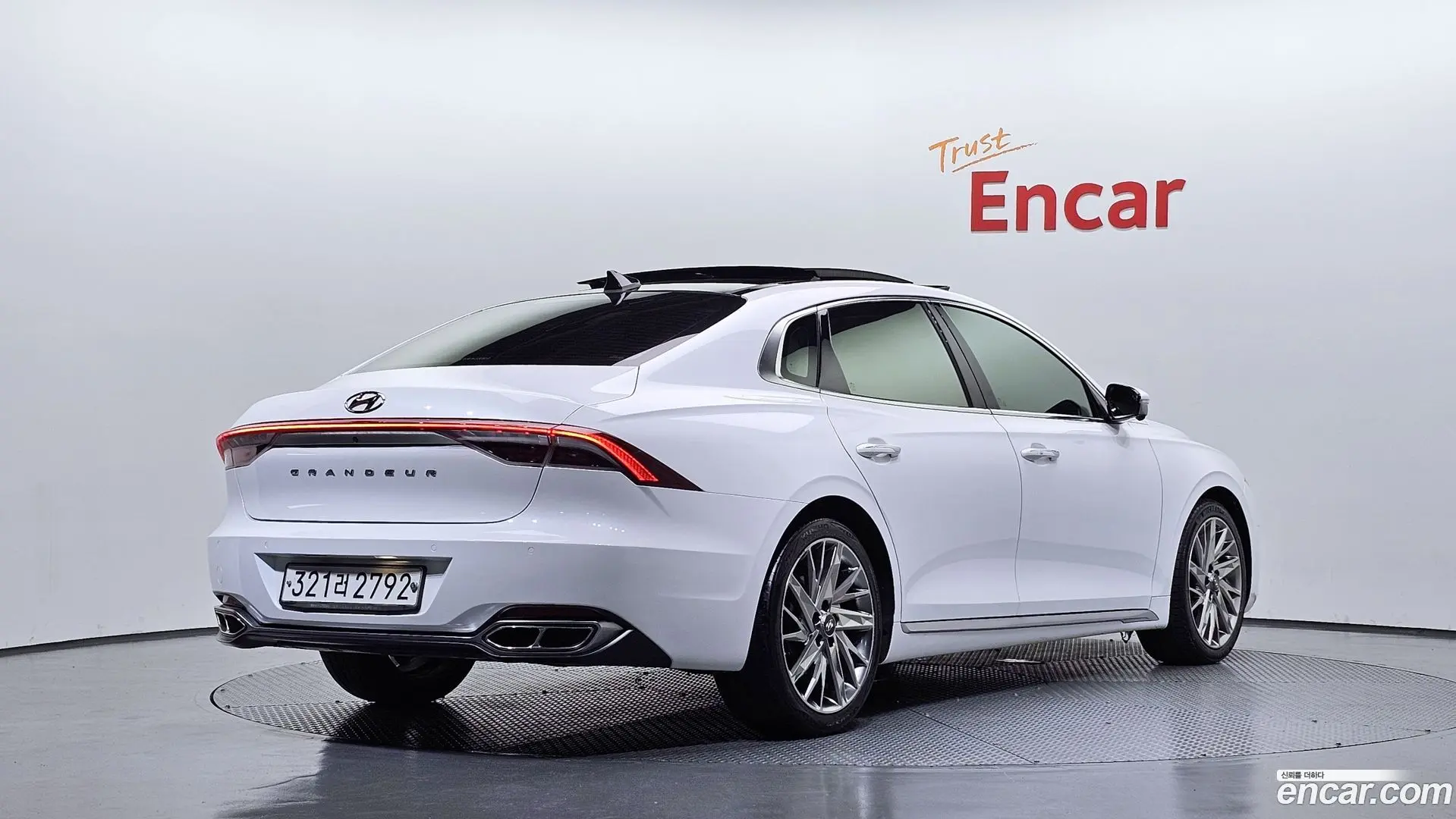 Hyundai Grandeur 3.3