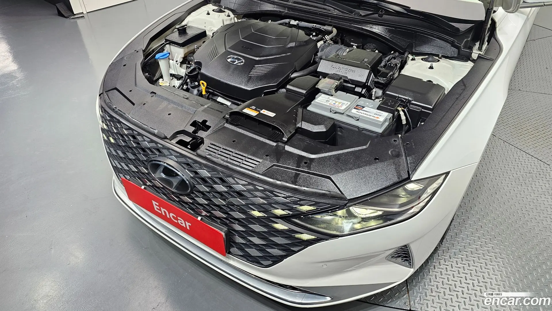 Hyundai Grandeur 3.3