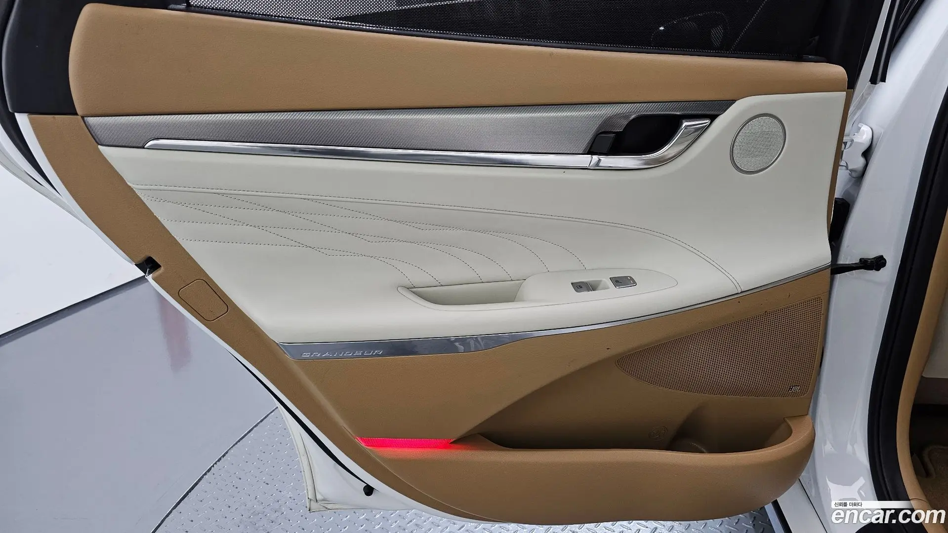 Hyundai Grandeur 3.3