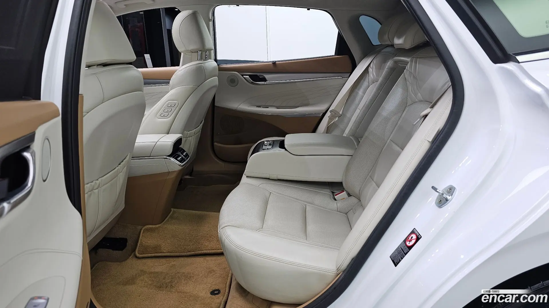 Hyundai Grandeur 3.3