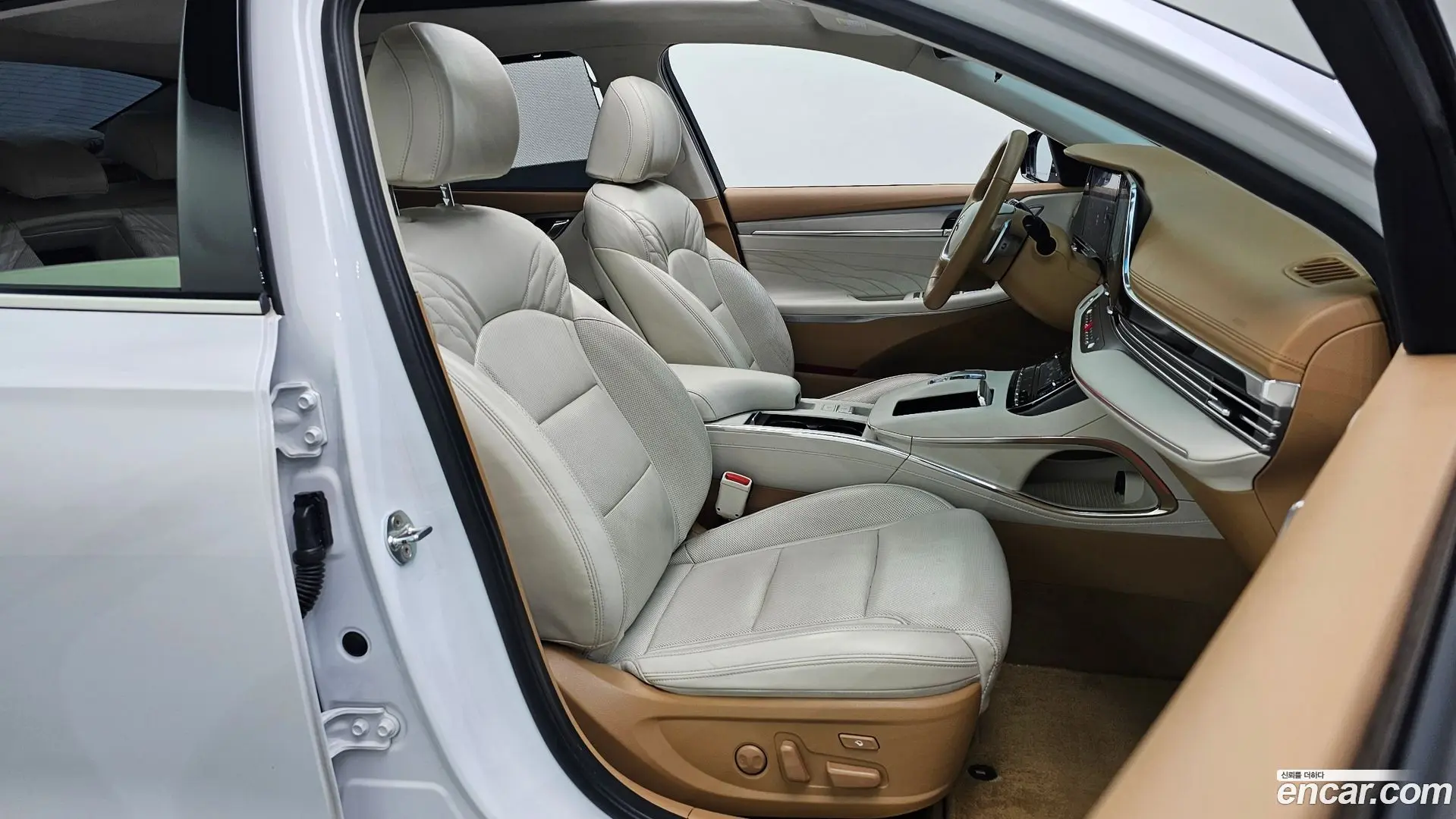 Hyundai Grandeur 3.3