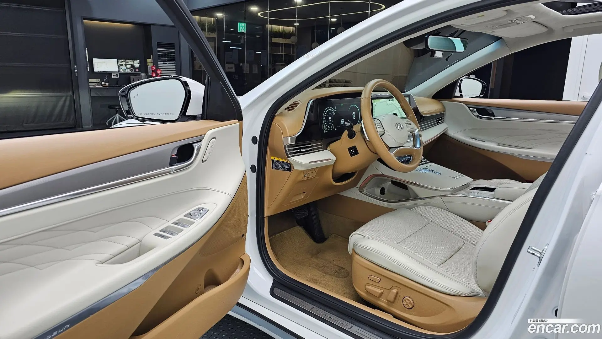 Hyundai Grandeur 3.3