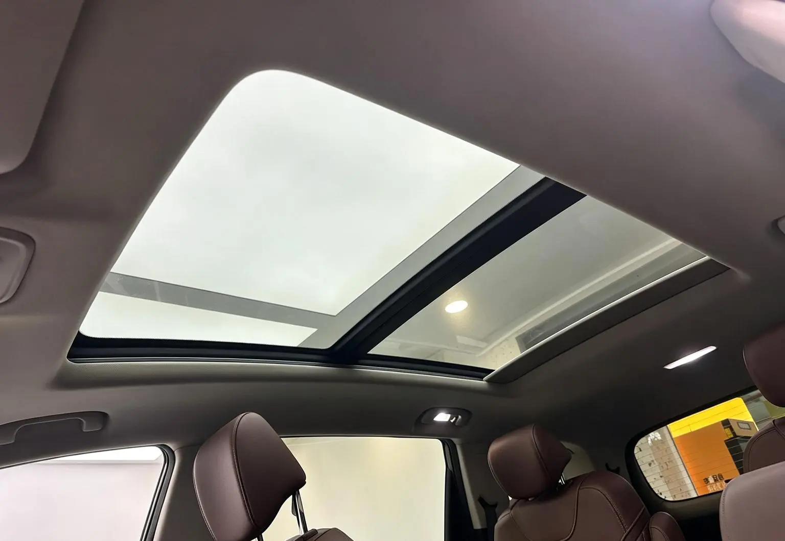 Buick GL6 2019 18T 6 seat Connected Premium China V