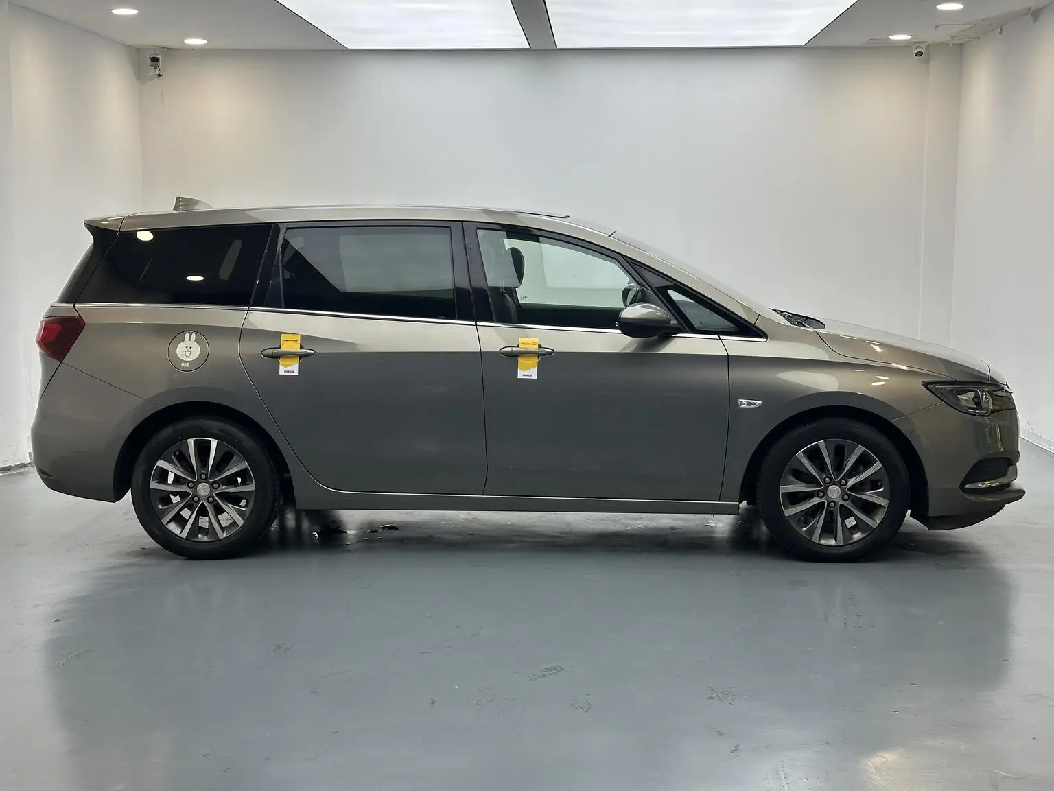 Buick GL6 2019 18T 6 seat Connected Premium China V