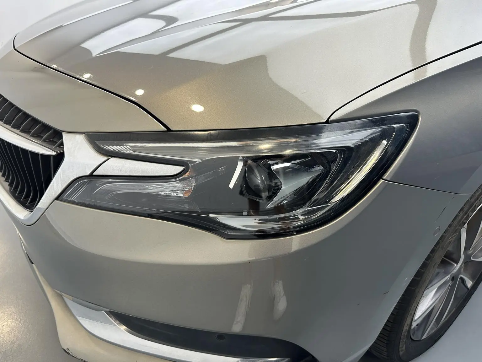 Buick GL6 2019 18T 6 seat Connected Premium China V