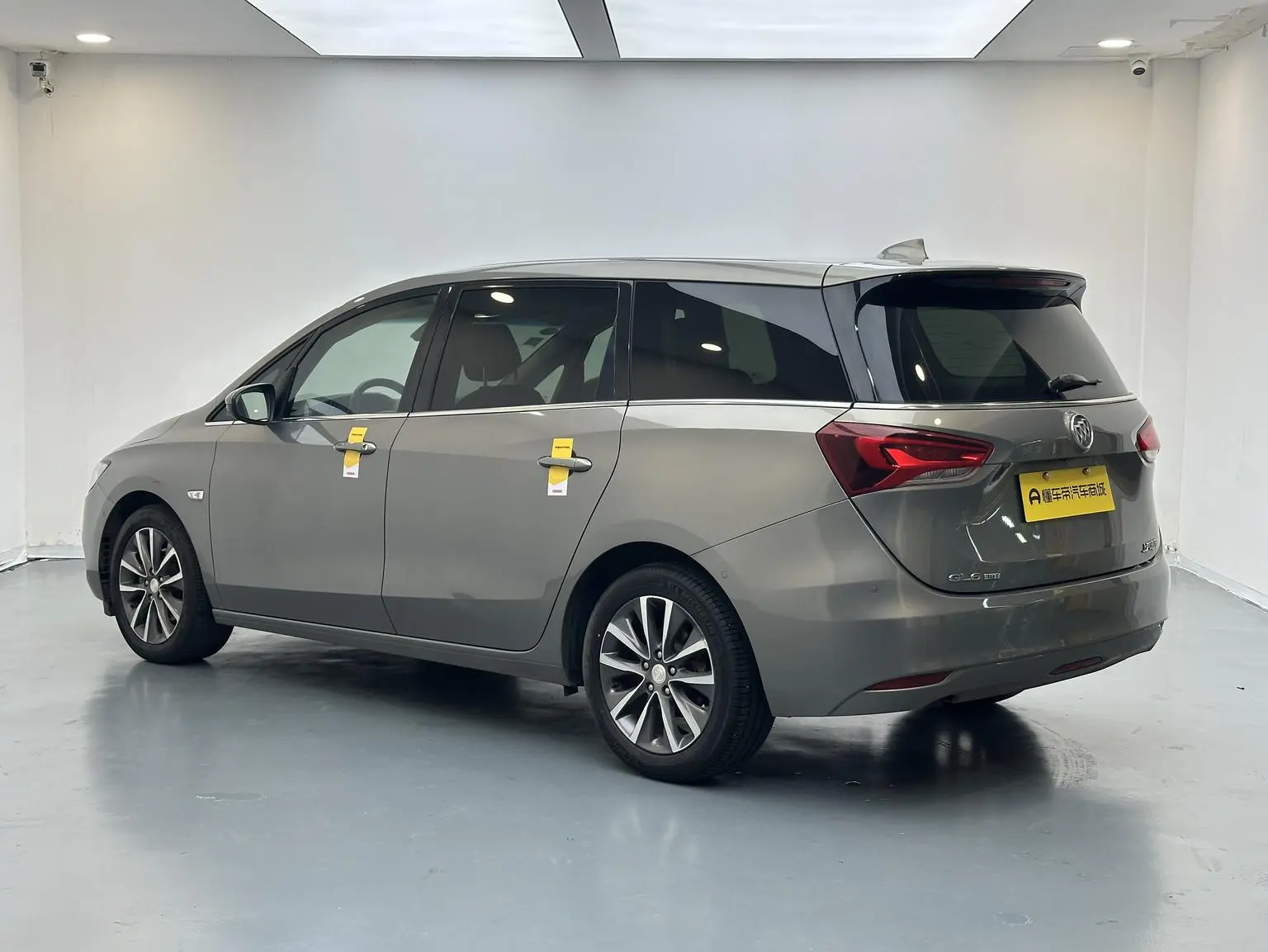 Buick GL6 2019 18T 6 seat Connected Premium China V