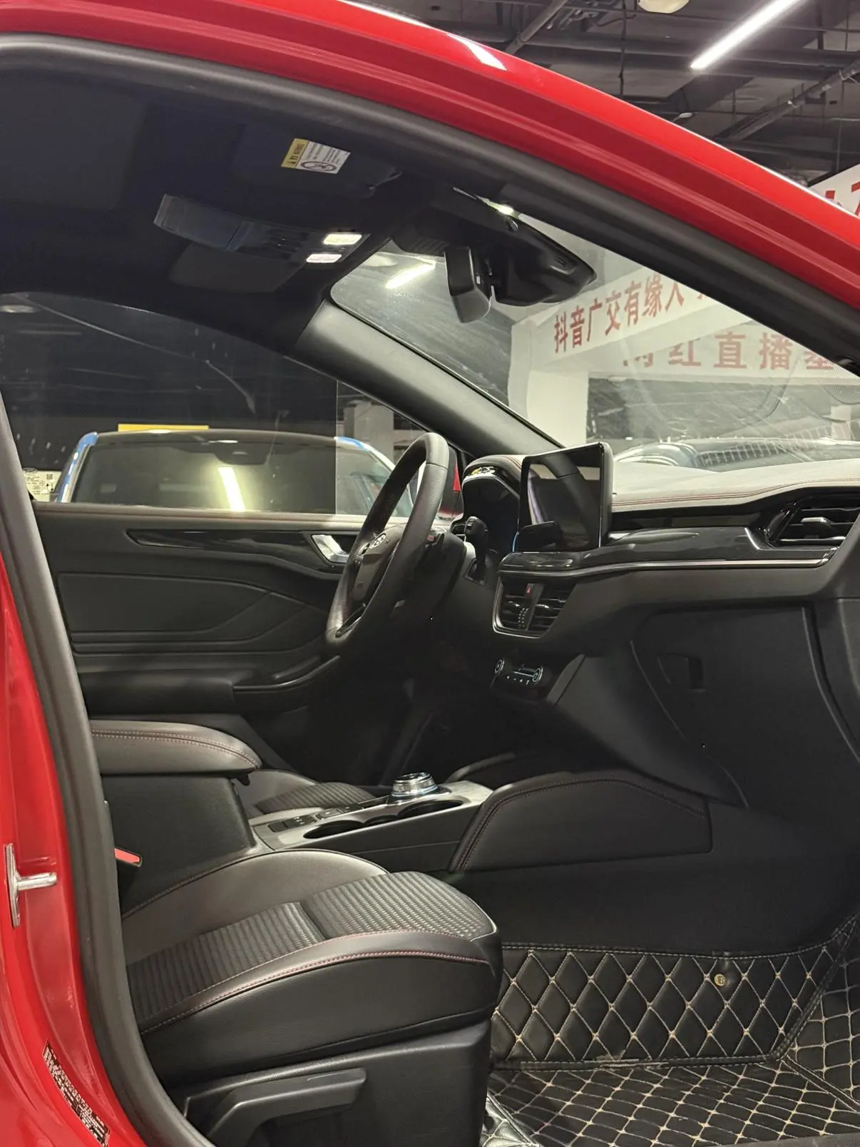 Ford Focus 2021 Hatchback EcoBoost 180 Auto ST Line