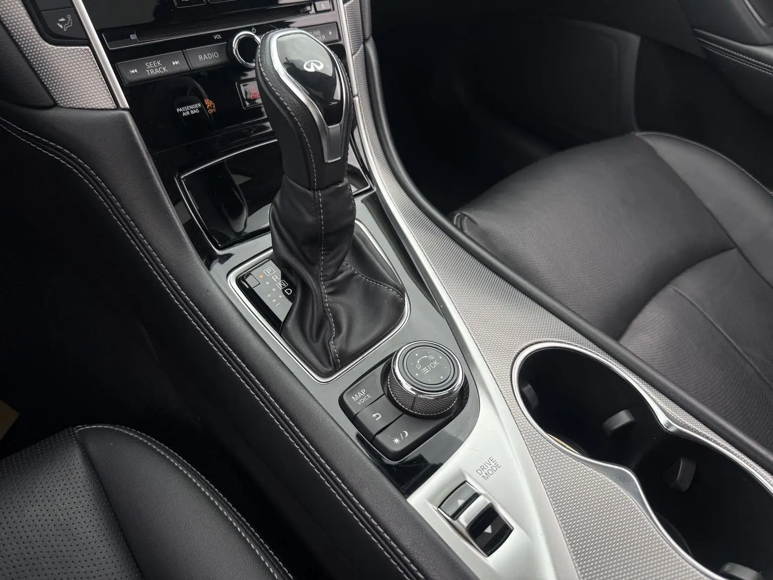 Infiniti Q50L 2018 2.0T China VI