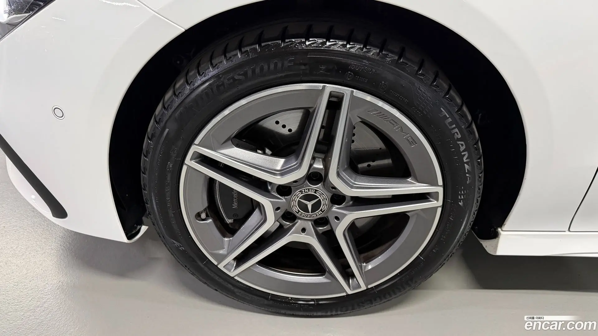 Mercedes-Benz CLA-Class CLA250 4MATIC 2023