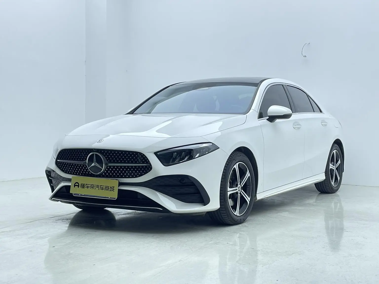 Mercedes-Benz A Class 2024 2nd Facelift A 200 L Fashion