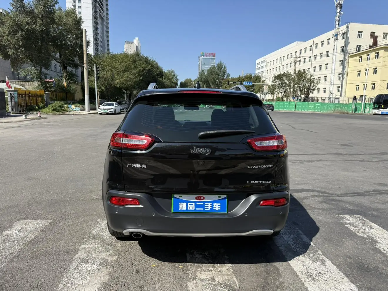 Jeep Cherokee 2020 2.0L 2WD Classic Sport