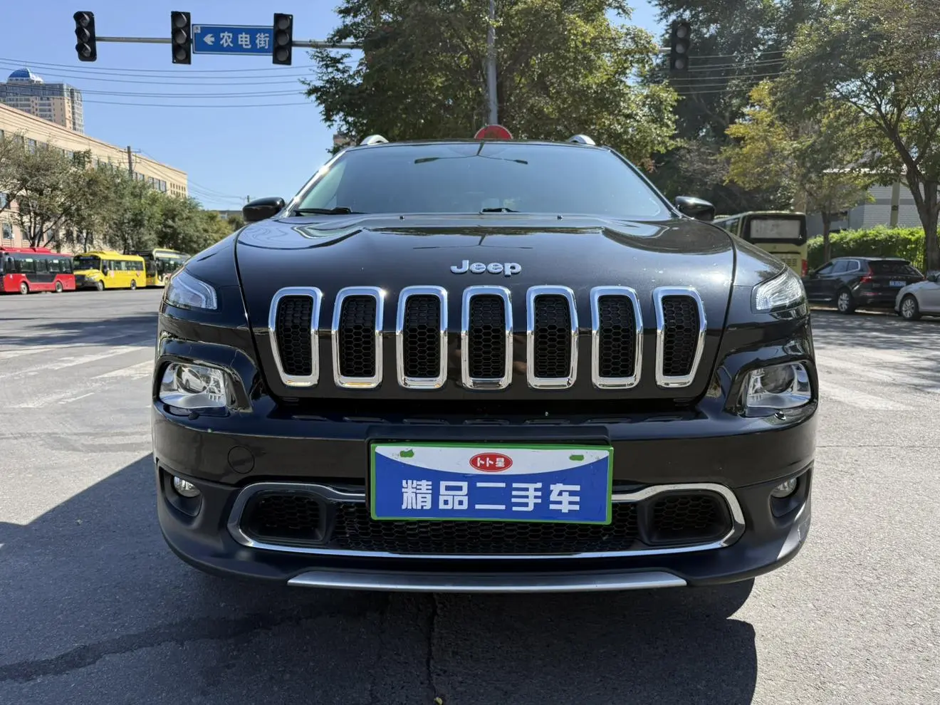 Jeep Cherokee 2020 2.0L 2WD Classic Sport