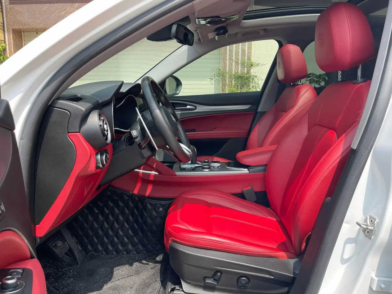 Alpha Stelvio 2020 2.0T 280HP Luxury