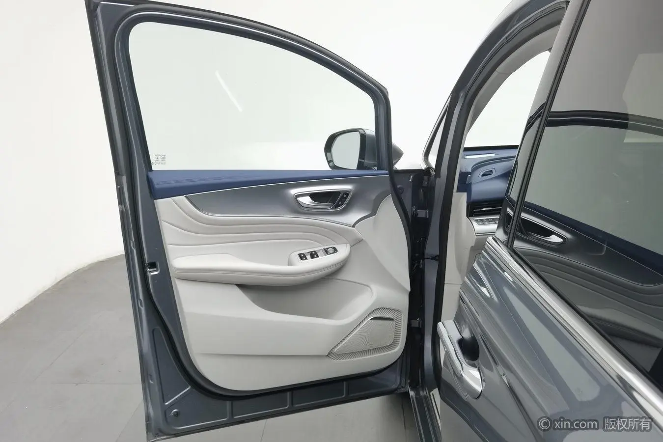Roewe iMAX8 2022 400TGI