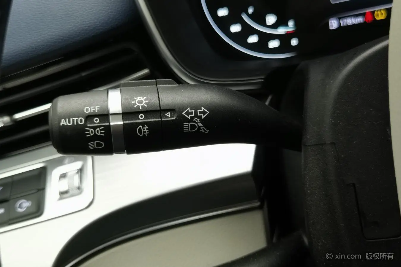 Roewe iMAX8 2022 400TGI
