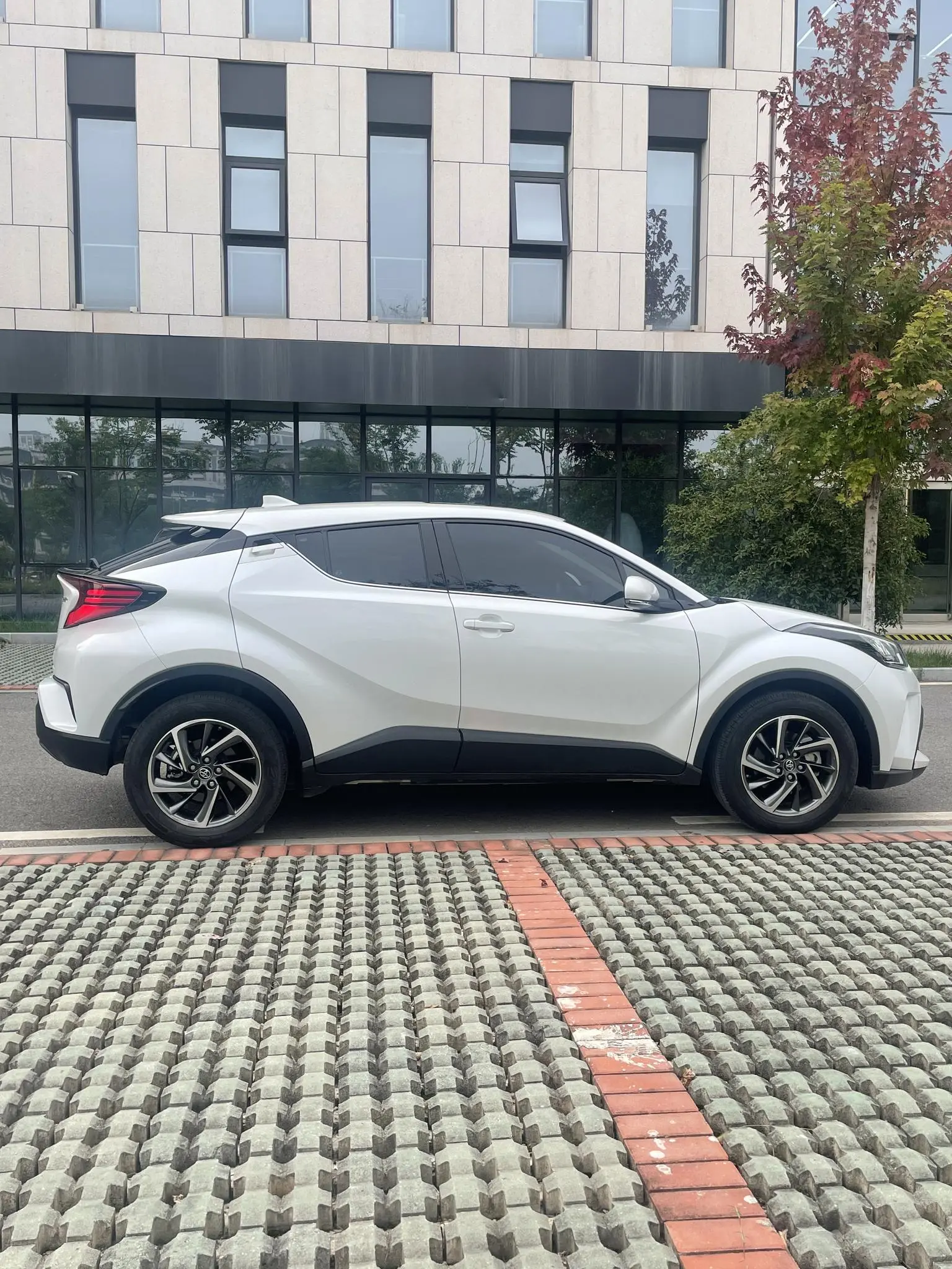 Toyota C-HR 2021 2.0L Luxury