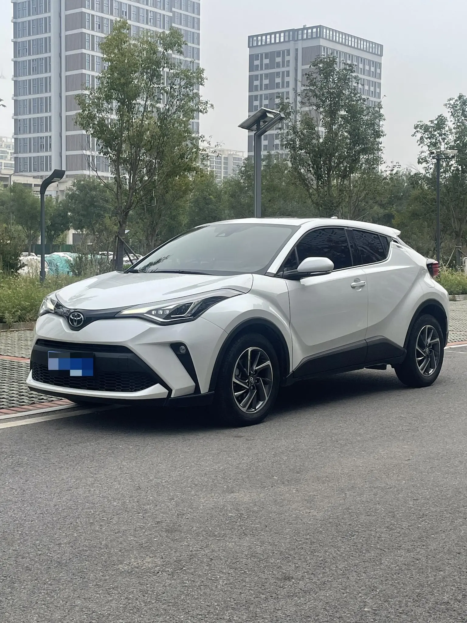 Toyota C-HR 2021 2.0L Luxury