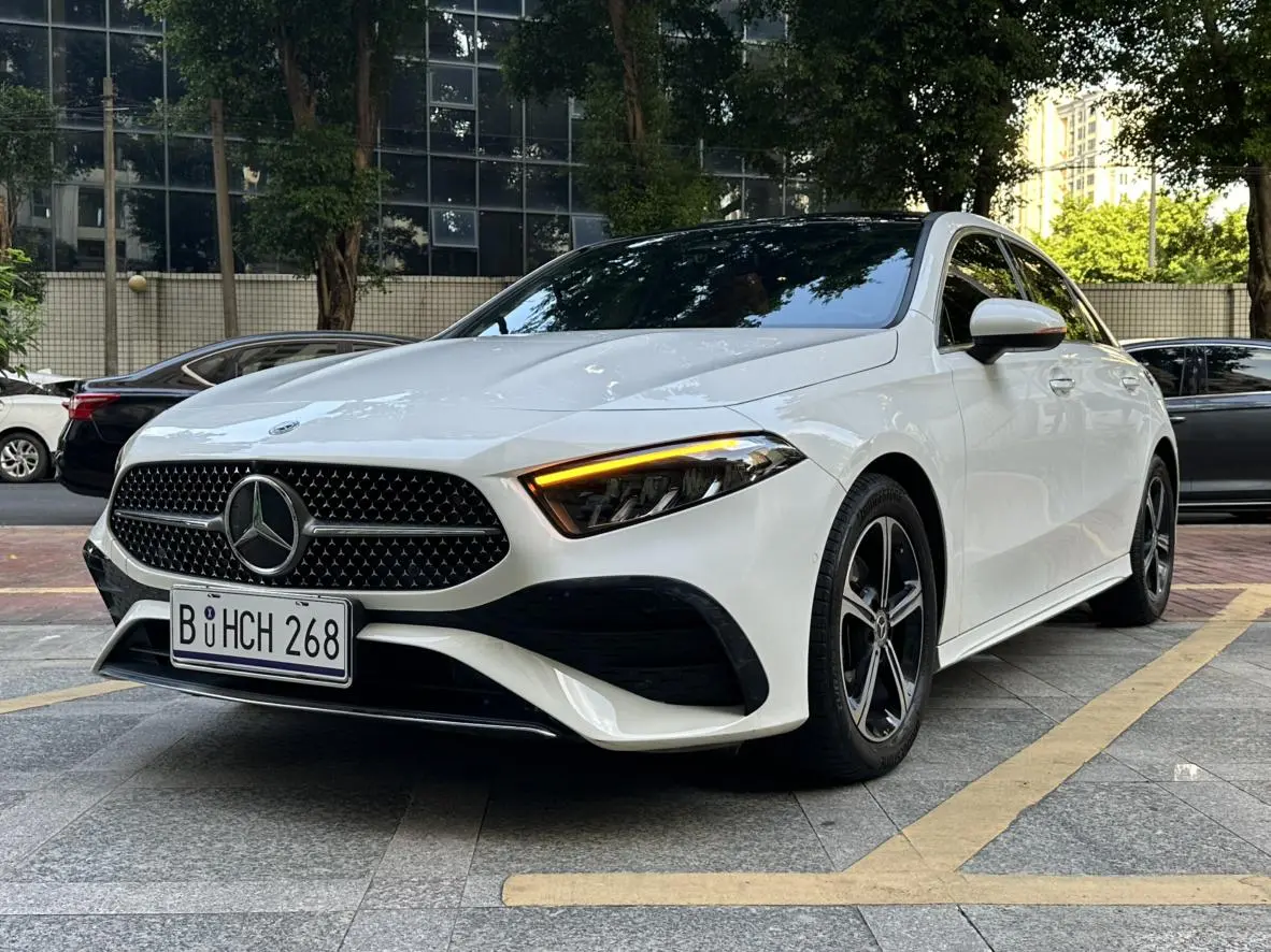 Mercedes-Benz A Class 2024 2nd Facelift A 200 L Fashion