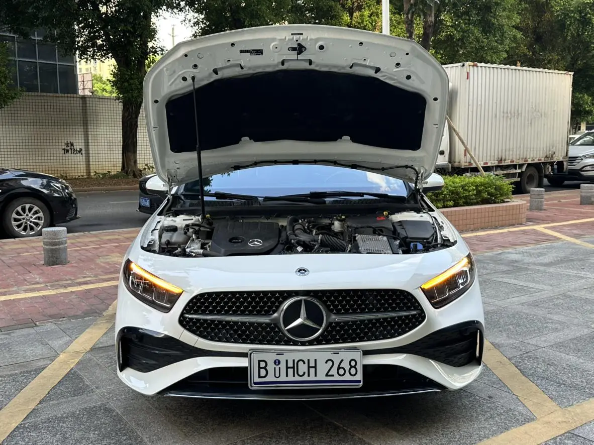Mercedes-Benz A Class 2024 2nd Facelift A 200 L Fashion