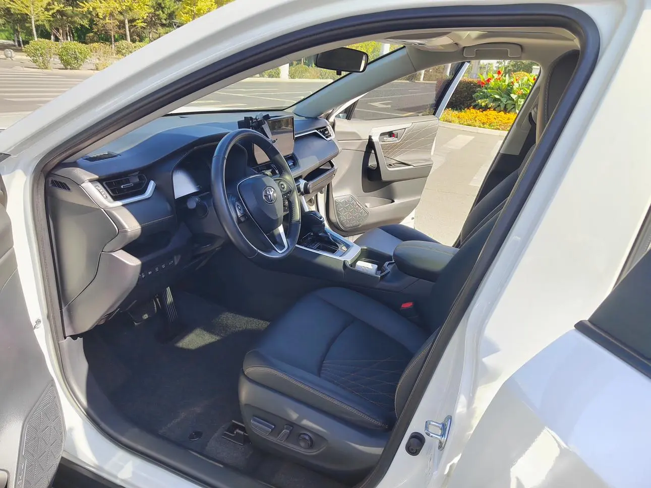 Toyota RAV4 RAV4 2024 2.0L CVT 2WD PLUS