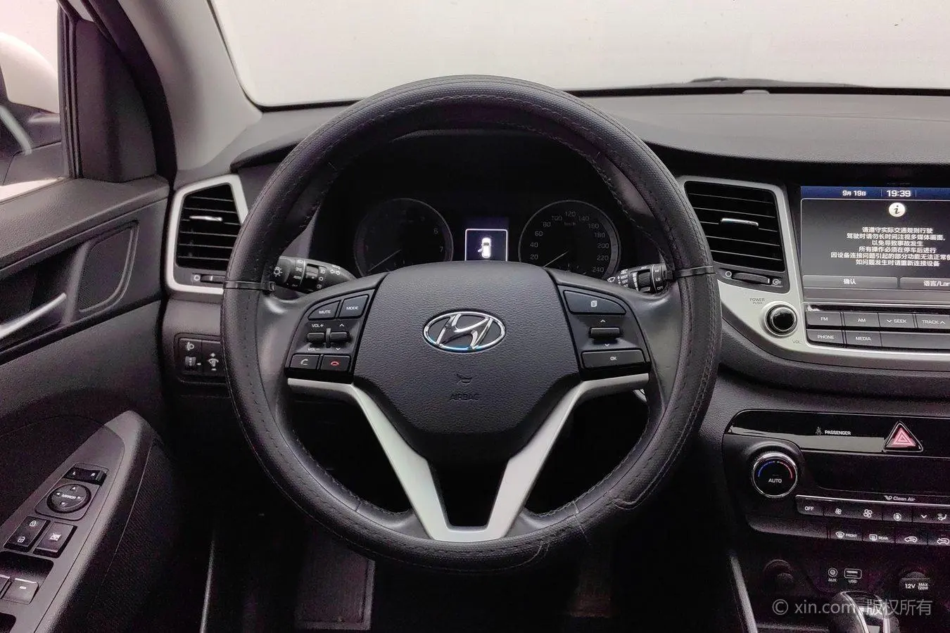 Hyundai Tucson 2018 1.6T DCT 2WD 15 Anniversary