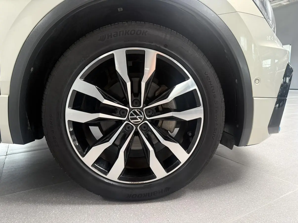 Volkswagen Tiguan L 2021 330TSI Auto 2WD R-Line Premium Enjoy