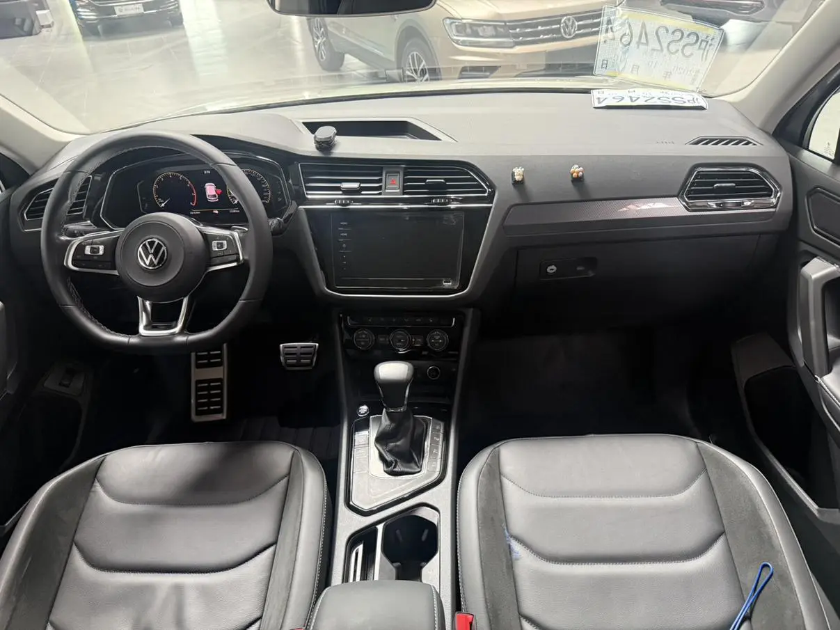 Volkswagen Tiguan L 2021 330TSI Auto 2WD R-Line Premium Enjoy