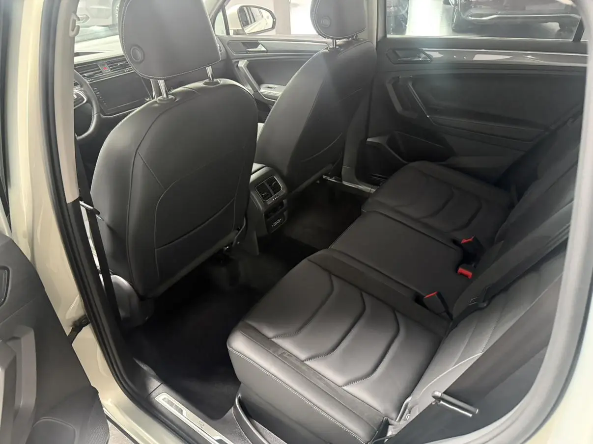 Volkswagen Tiguan L 2021 330TSI Auto 2WD R-Line Premium Enjoy