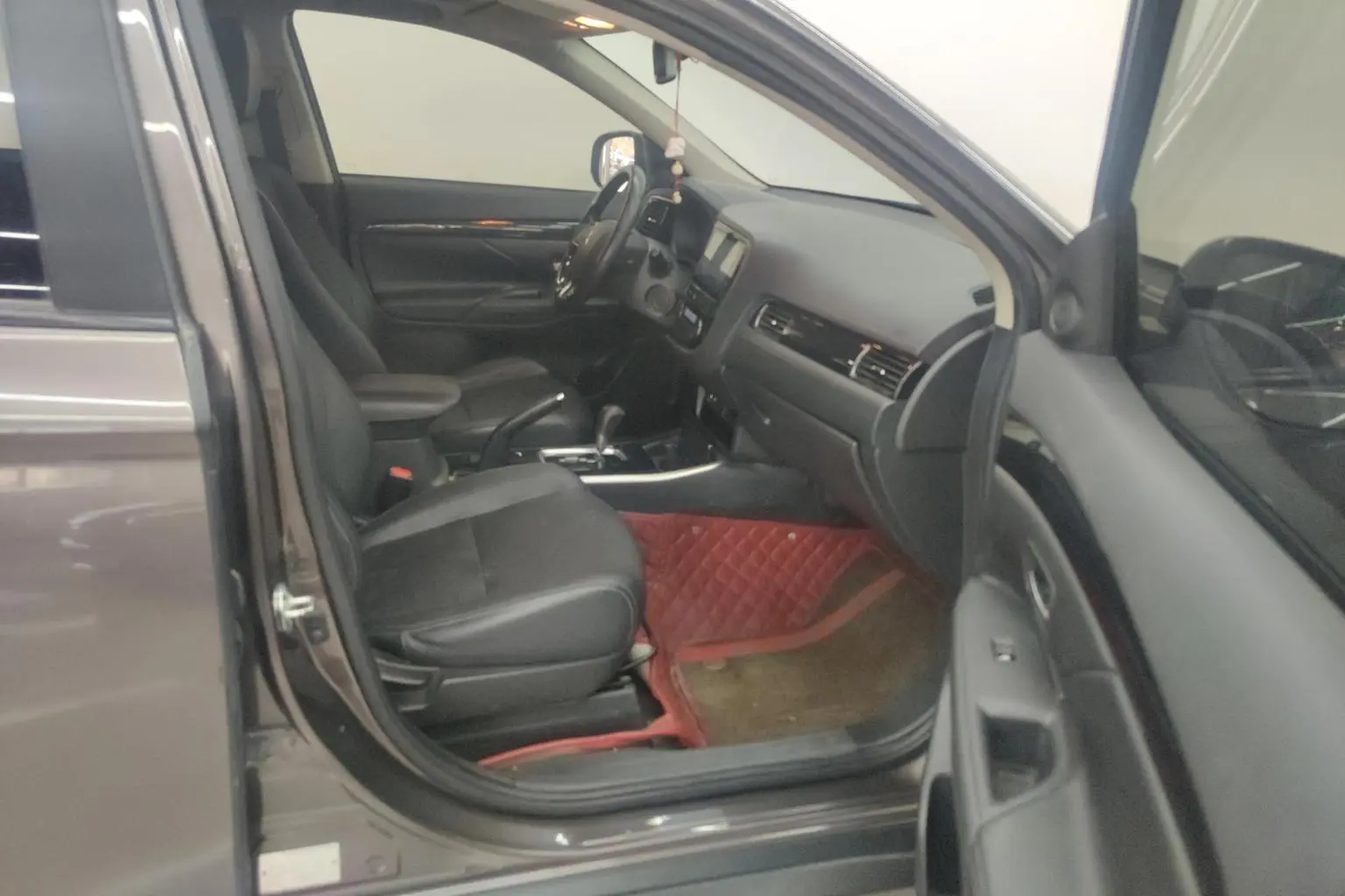 Mitsubishi Outlander 2018 2.0L 2WD Glory 5 seat