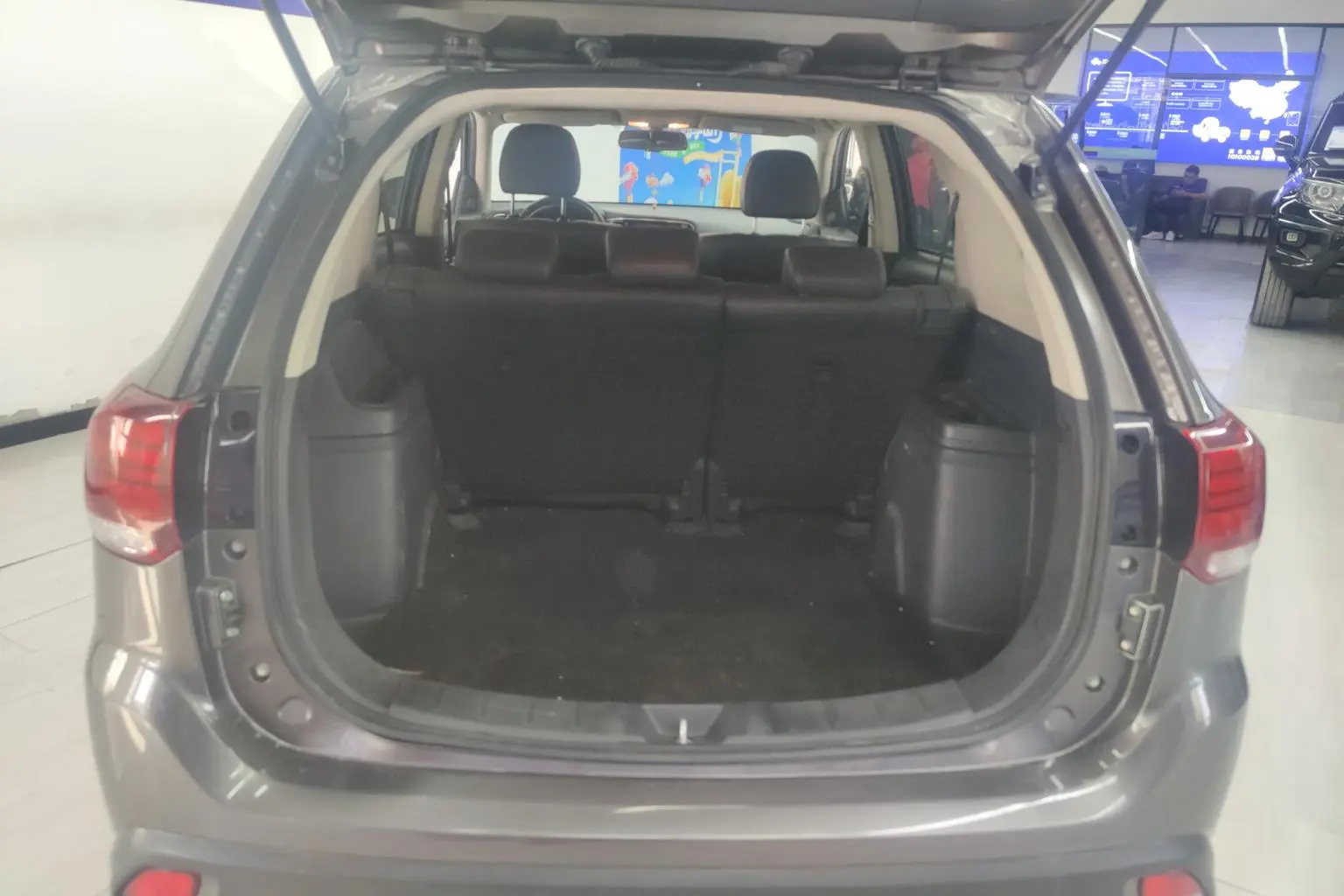 Mitsubishi Outlander 2018 2.0L 2WD Glory 5 seat