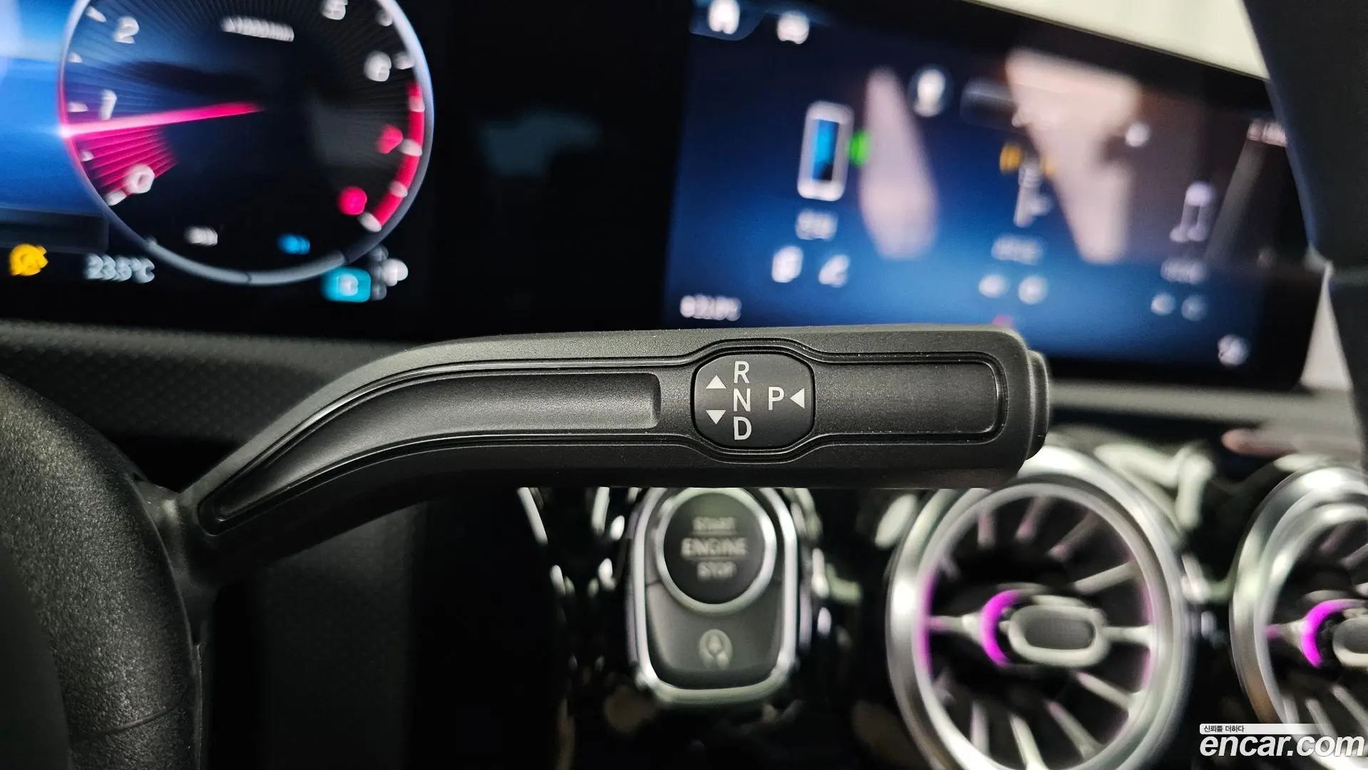 Mercedes-Benz CLA-Class CLA250 4MATIC 2023