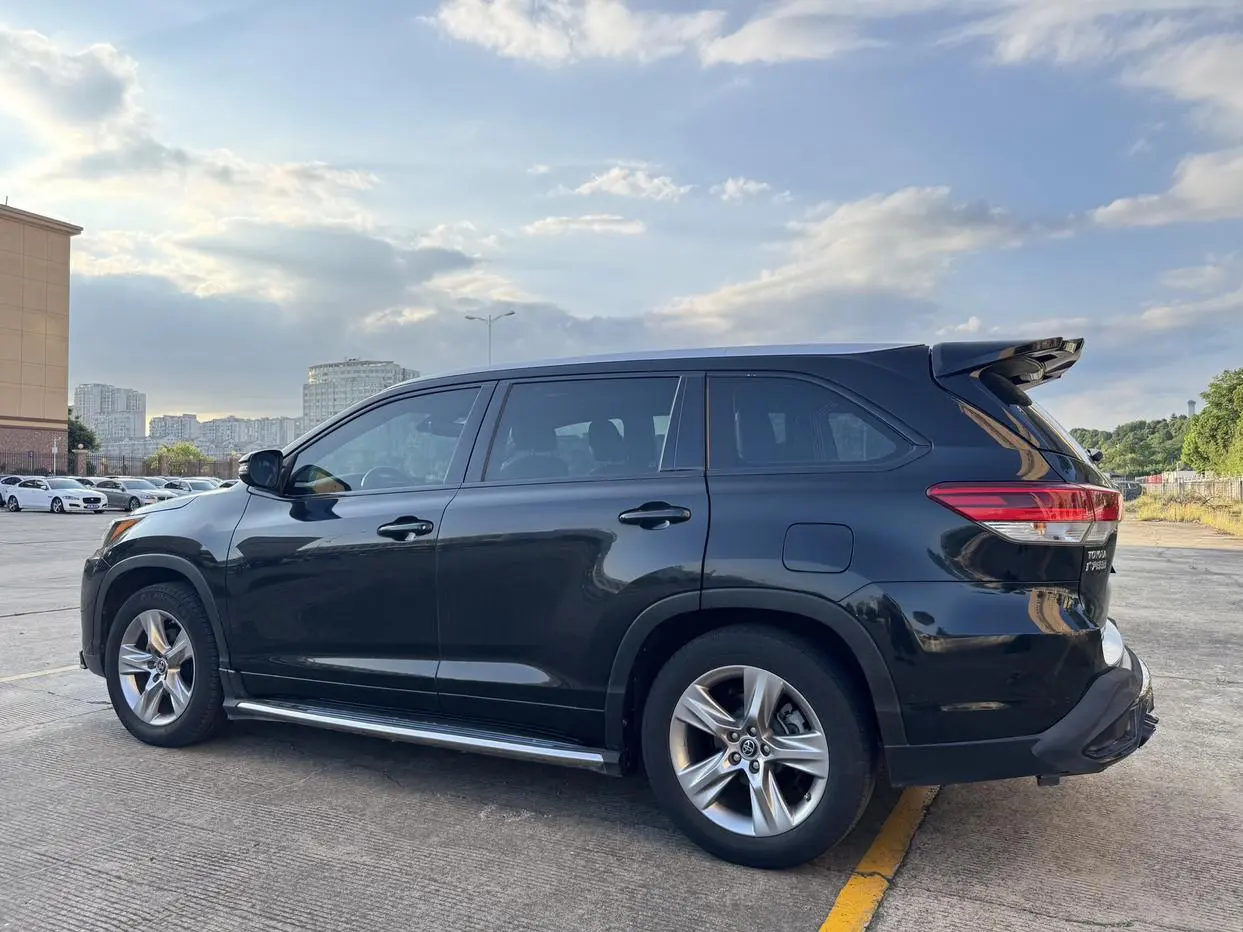 Toyota Highlander 2018 2.0T 4WD Luxury 7 seat China VI