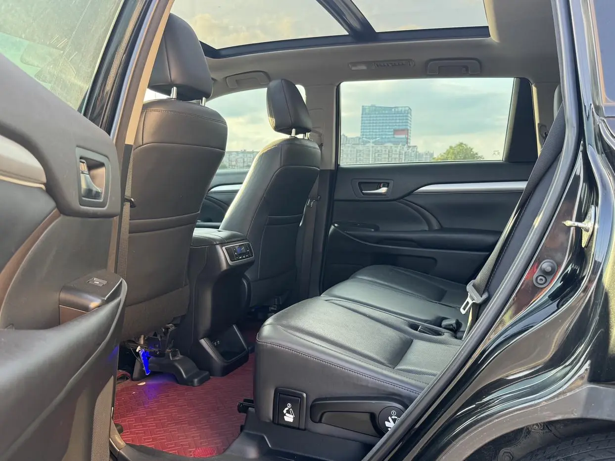 Toyota Highlander 2018 2.0T 4WD Luxury 7 seat China VI