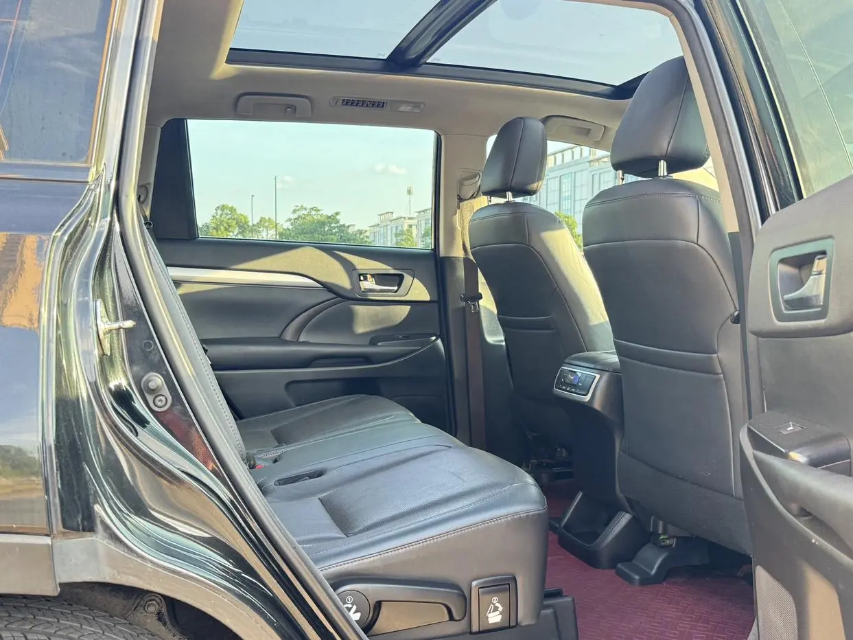 Toyota Highlander 2018 2.0T 4WD Luxury 7 seat China VI