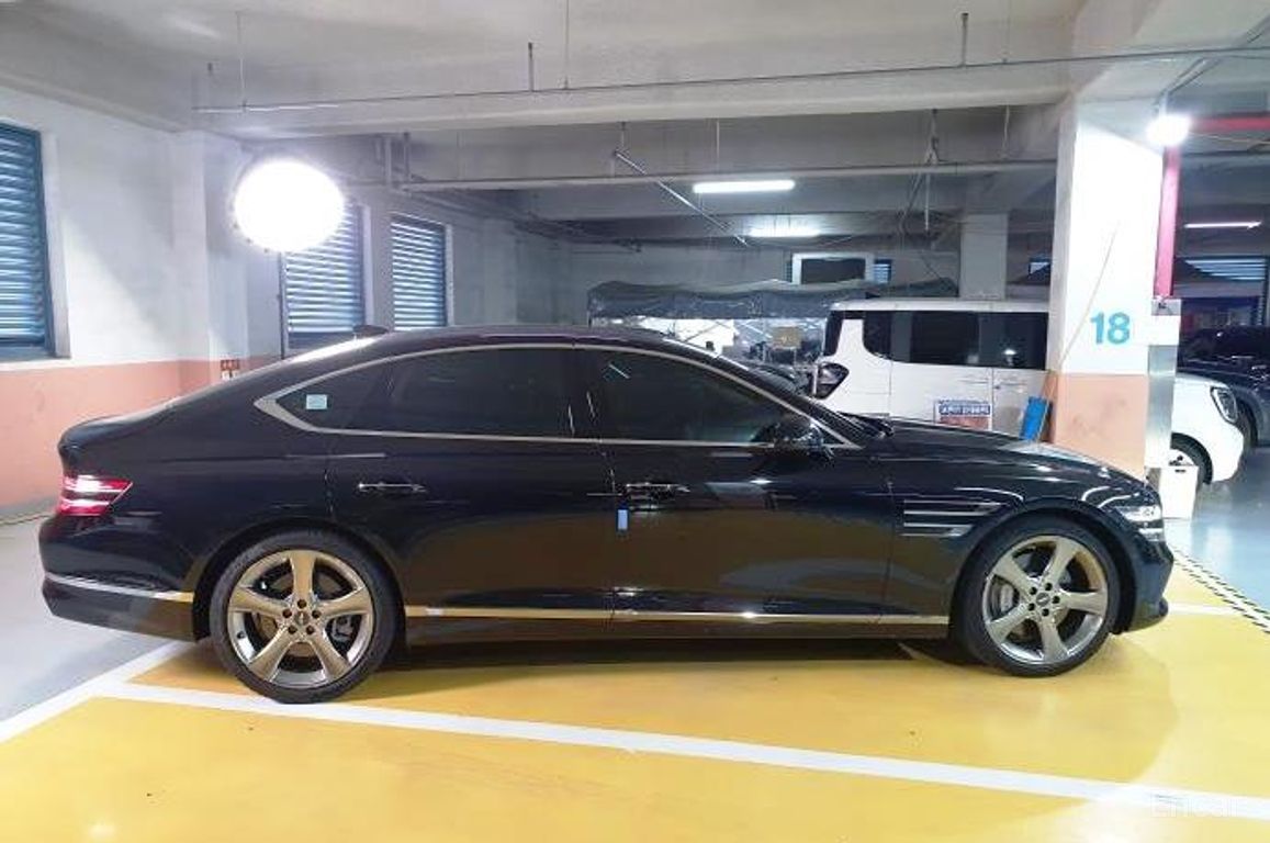 Genesis G80 (RG3) Gasoline 2.5 Turbo AWD 2022