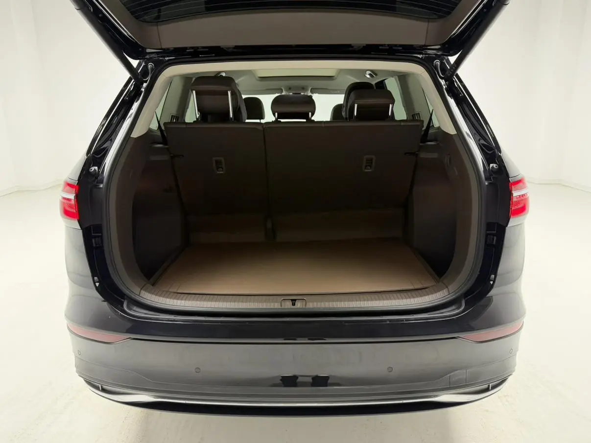 Volkswagen Viloran 2024 380TSI Premium