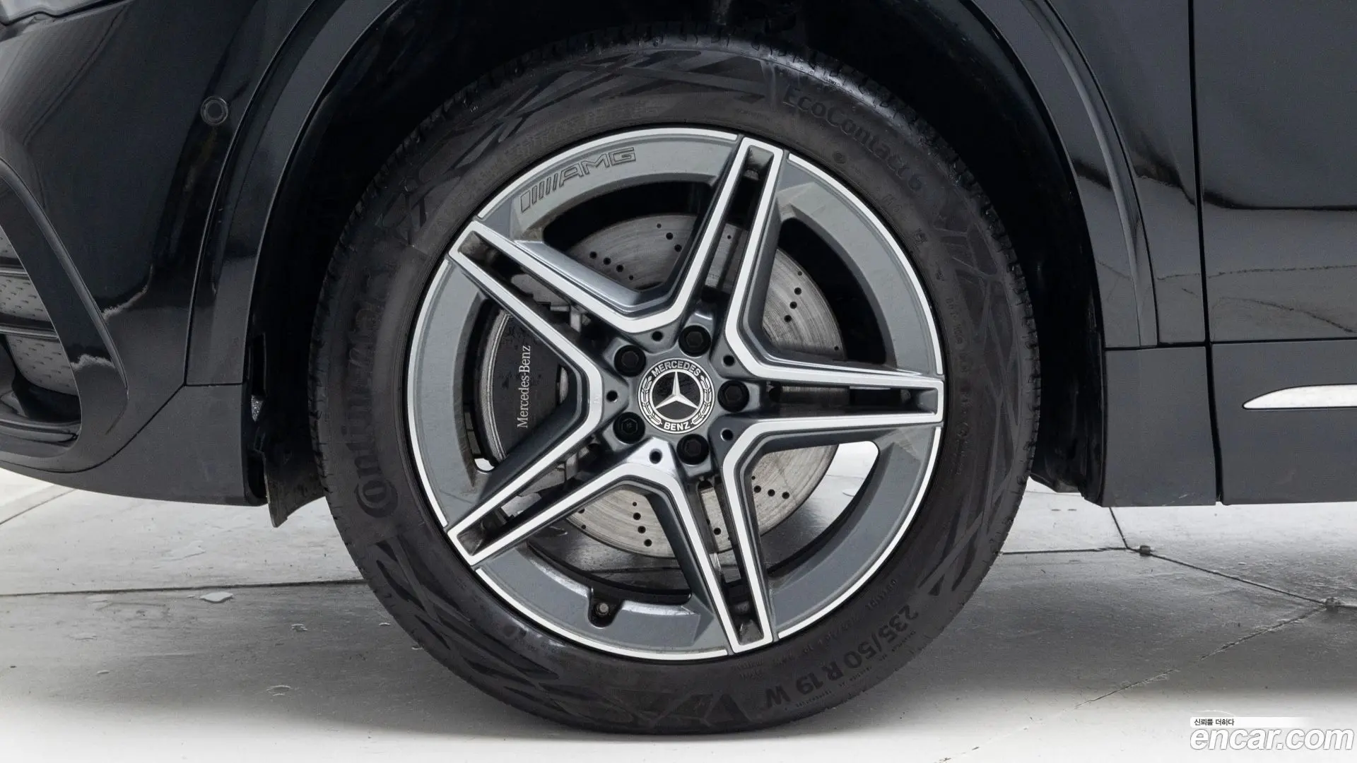 Mercedes-Benz GLA-Class GLA250 4MATIC 2023