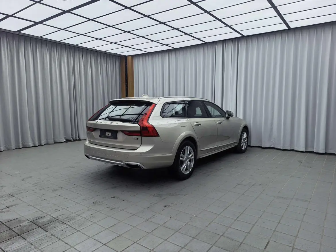 Volvo V90 2019 Cross Country T5 AWD Vision China V