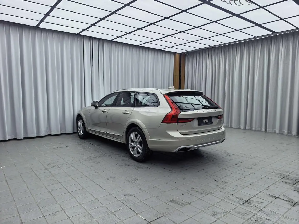 Volvo V90 2019 Cross Country T5 AWD Vision China V